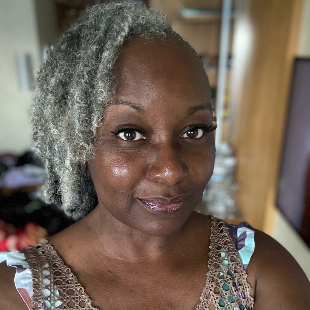 Meet your Posher, Anita
